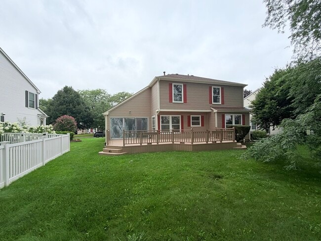 Building Photo - 95 Southfield Dr
