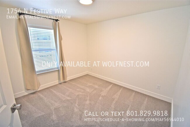 Building Photo - 1754 N Festive Wy