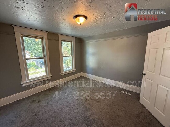 Building Photo - 4009 N 18th St
