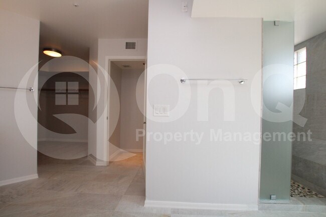 Building Photo - 5844 E Carefree Mountain Dr