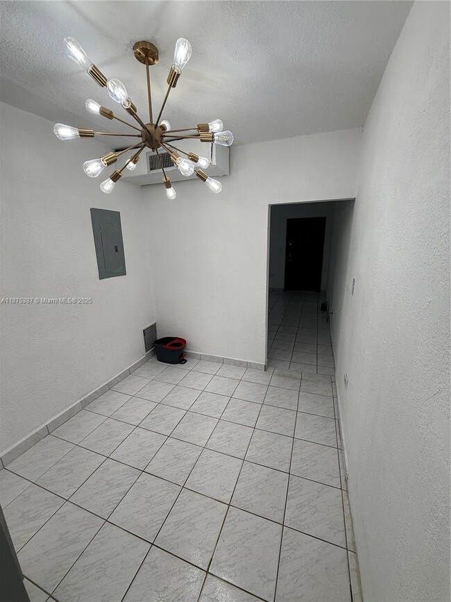 Building Photo - 2445 SW 90th Ave