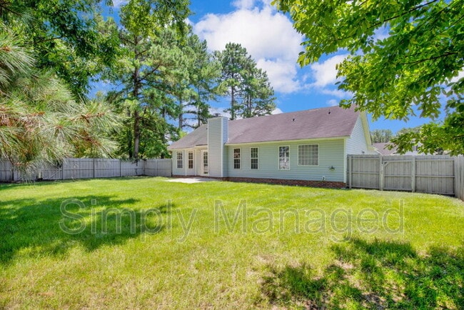 Building Photo - 104 Stockade Ct