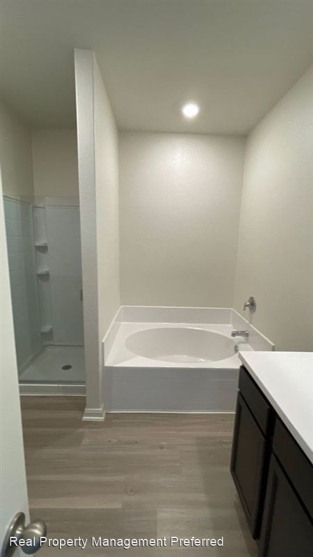 Building Photo - 20731 Solstice Point Dr