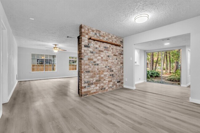 Building Photo - 11829 S Red Cedar Cir