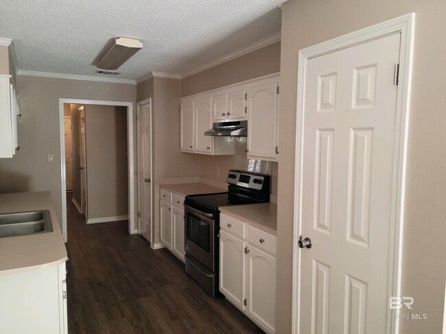 Building Photo - 459 Ridgewood Dr