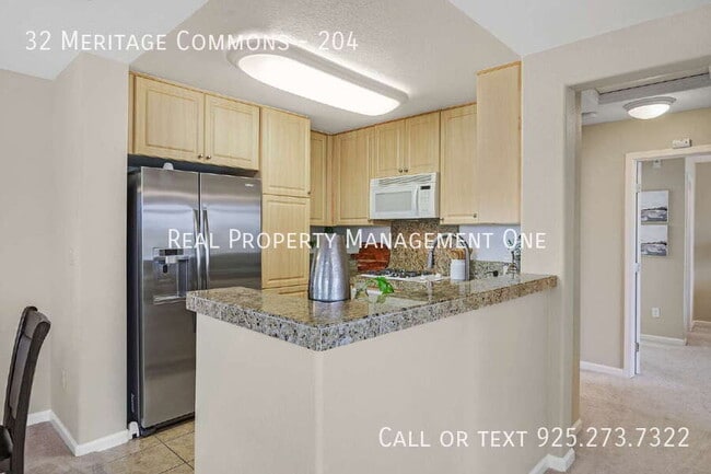 Building Photo - 32 Meritage Common