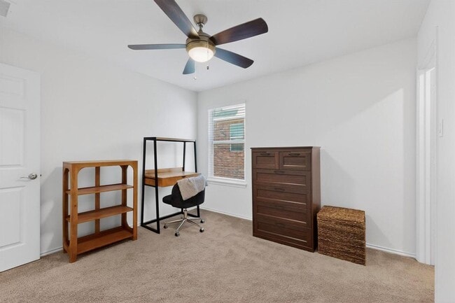 Building Photo - 712 Madalin Rue Ct