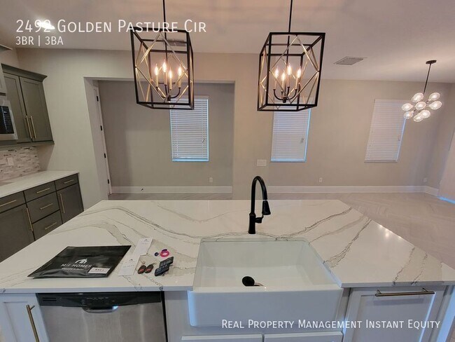 Building Photo - 2492 Golden Pasture Cir
