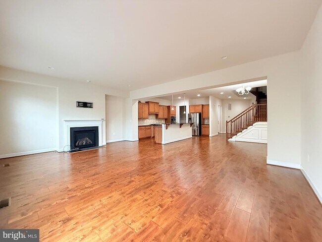 Building Photo - 42331 Benfold Square