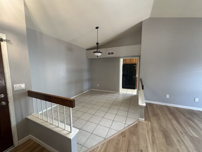 Building Photo - 4907 W McRae Way