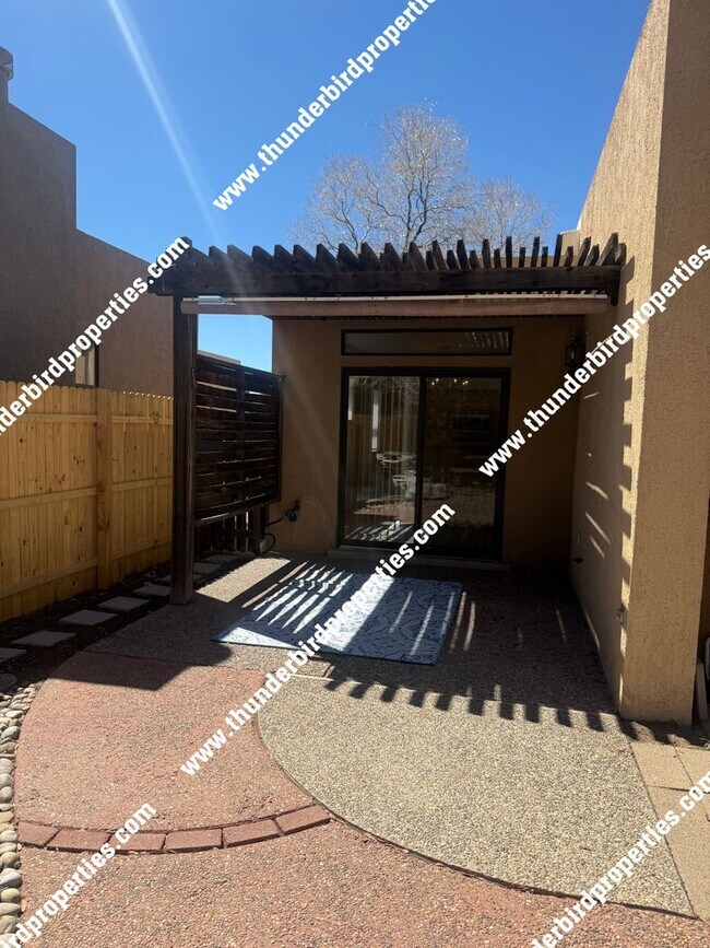 Building Photo - Sandia Heights - Off Tramway