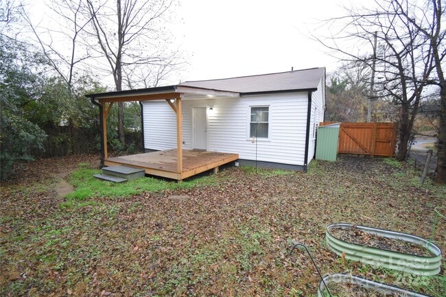 Building Photo - 199 Crowell Dr SW