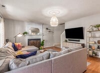 Building Photo - Room in House on Wiltshire Pl