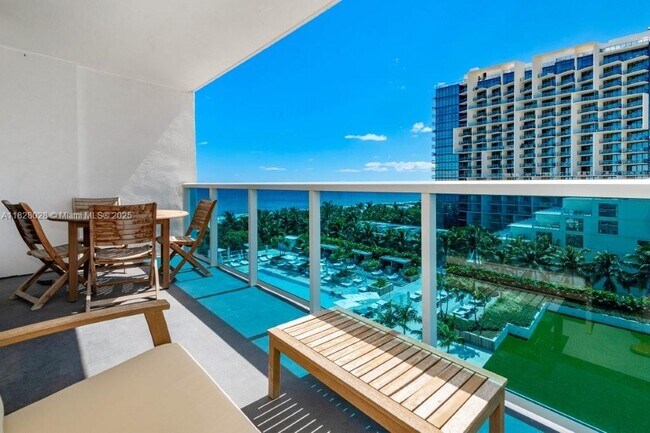 Building Photo - 2301 Collins Ave