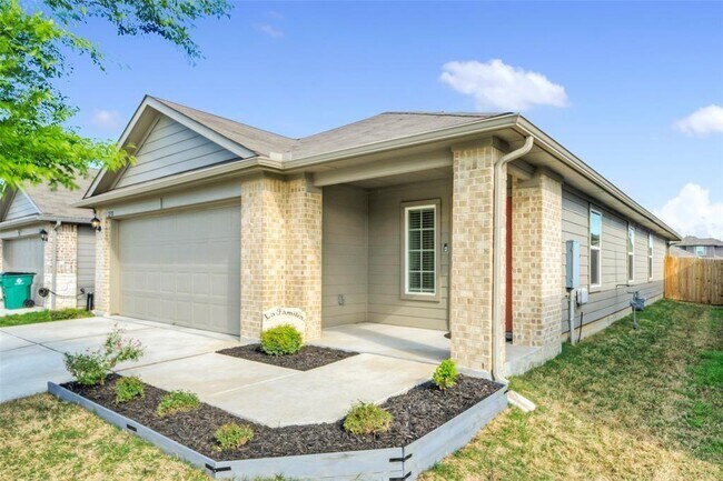 Building Photo - 270 Dorchester Dr