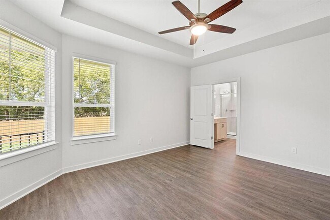Building Photo - 1012 Paddock Ln