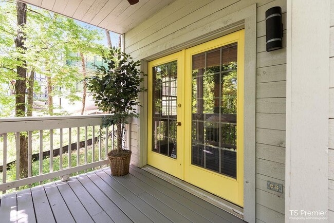 Building Photo - 50 Garvin Dr