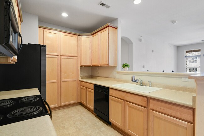 Building Photo - 1574 Olympia Cir