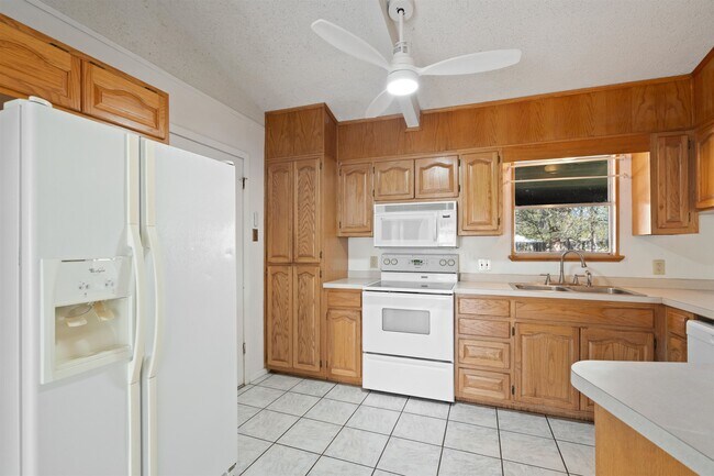 Building Photo - 13 Nighthawk Trail