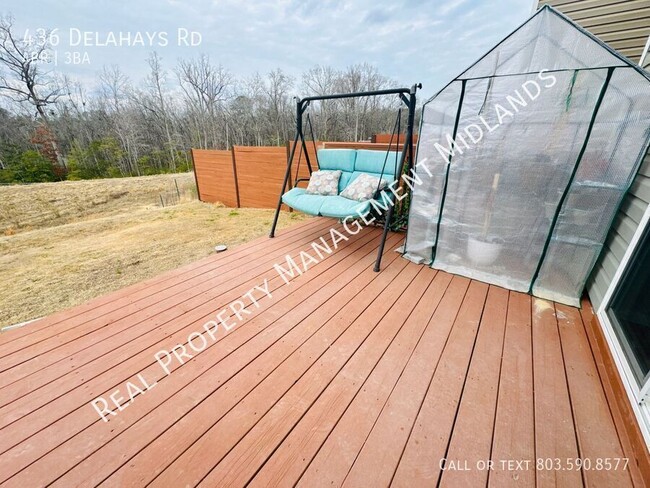 Building Photo - 436 Delahays Rd