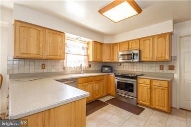 Building Photo - 13699 Southernwood Ct