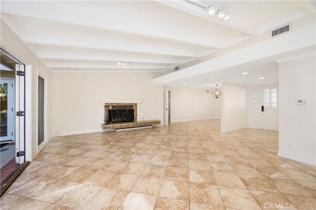 Building Photo - 3150 Dona Maria Dr