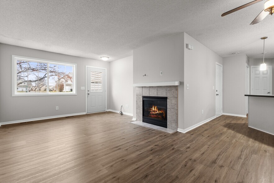 Building Photo - 17303 Wilderness Cir SE