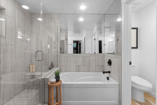 Building Photo - 3301 Lincoln St