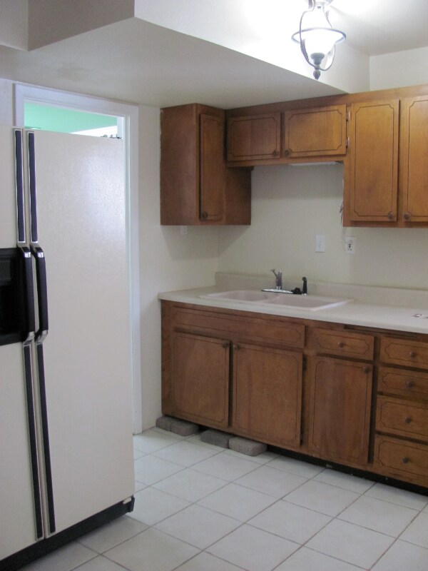 Building Photo - 1121 Ponderosa Dr