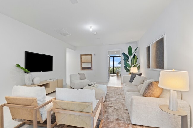 Building Photo - 900 N Ocean Blvd