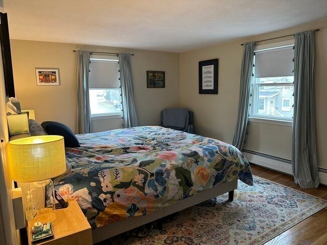 Building Photo - 66-68 Summit St