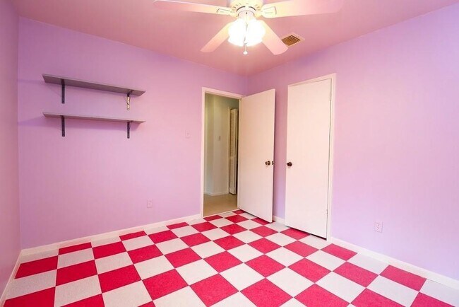 Building Photo - 14202 Ella Lee Ln