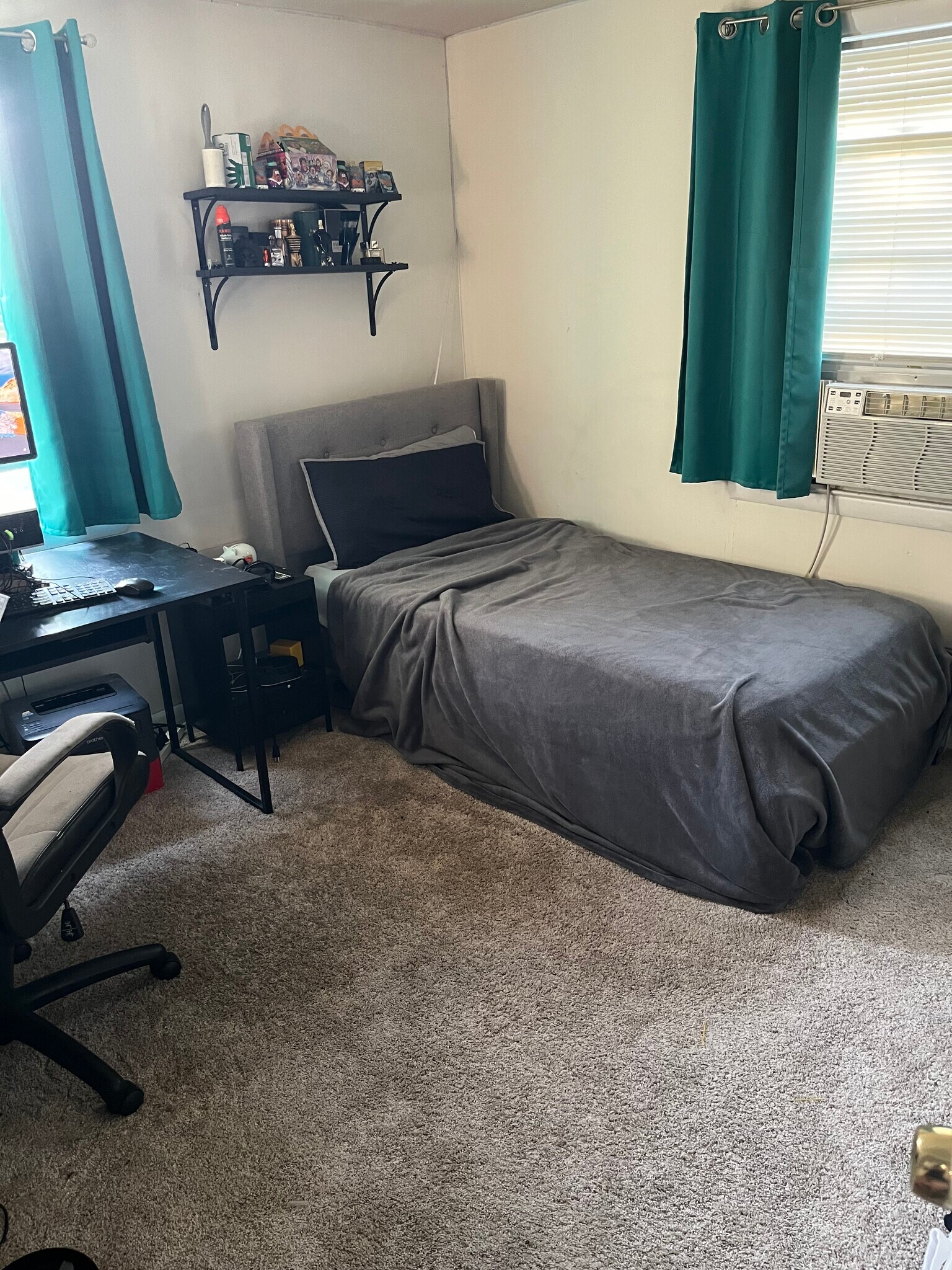 Bedroom - 48 Dawn St
