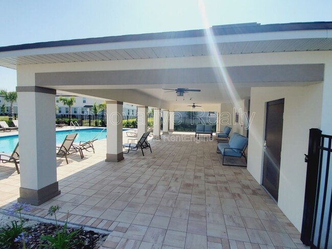 Building Photo - 1061 Desert Candle Dr