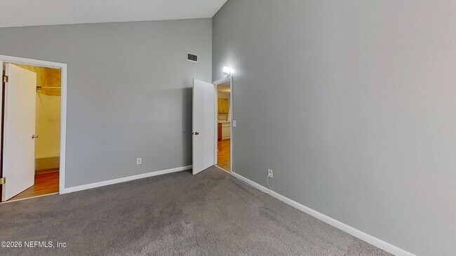 Building Photo - 2530 Whispering Woods Blvd