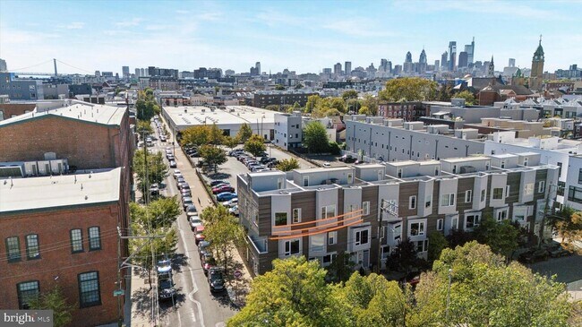 Building Photo - 120 W Oxford St