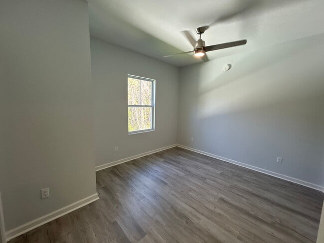 Building Photo - 2022 Trimble Rd