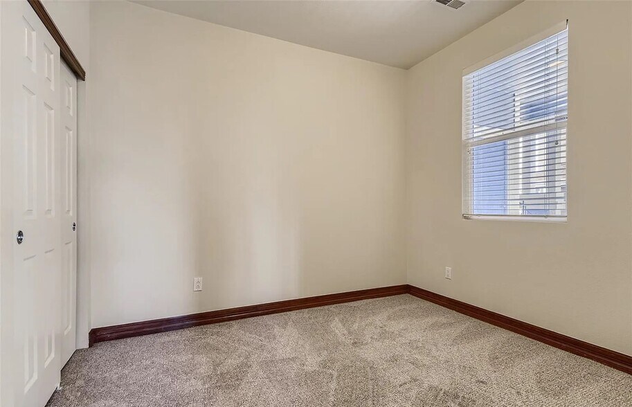 Ground Floor Bedroom - 17381 Waterhouse Cir