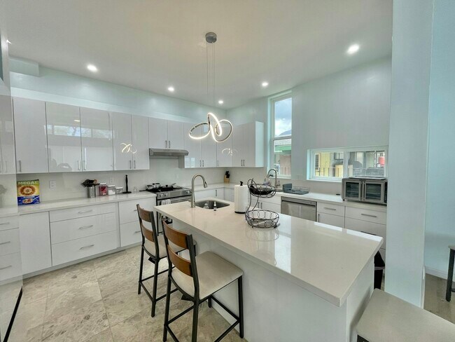 Building Photo - 87-1450 Farrington Highway, Unit Ocean side