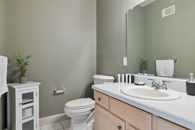 Building Photo - 321 Museum Village Rd