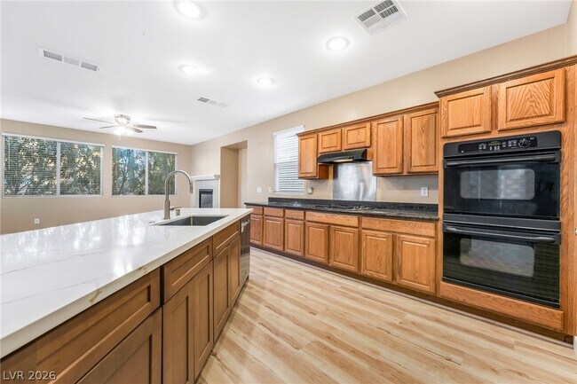 Building Photo - 9721 Sienna Valley Ave