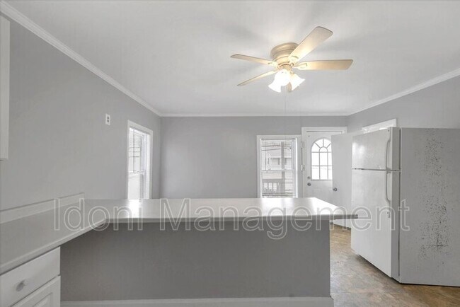 Building Photo - 70 Merchants Ave