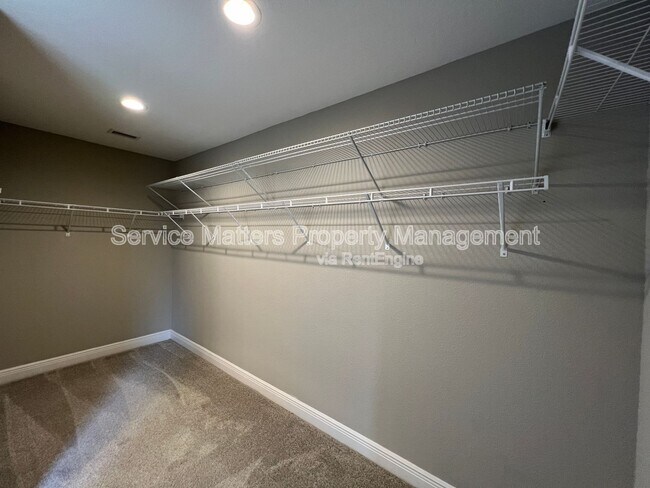 Building Photo - 7913 Majestic Cypress Dr