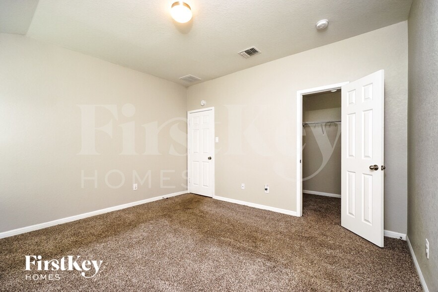 Building Photo - 2667 Diamondback Trail