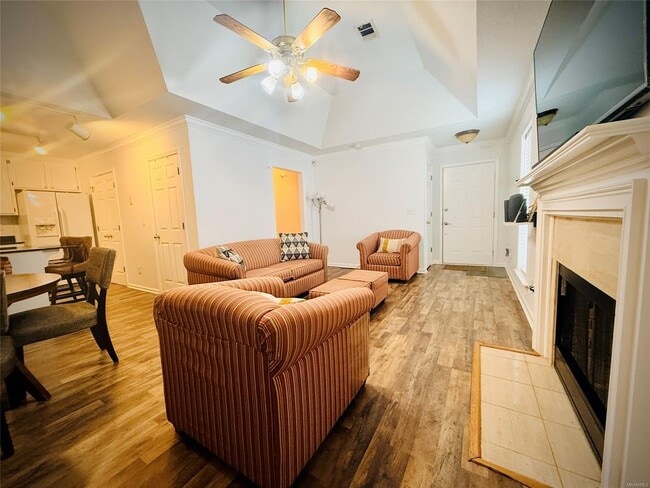 Building Photo - 8928 Asheville Dr