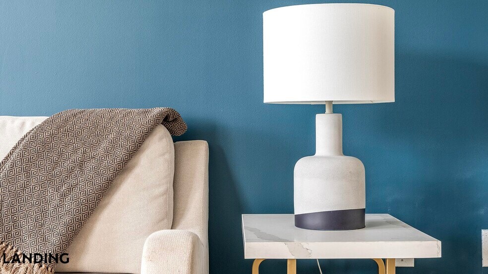 Building Photo - 195 N Creek Dr