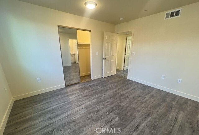 Building Photo - 441 W 71st St