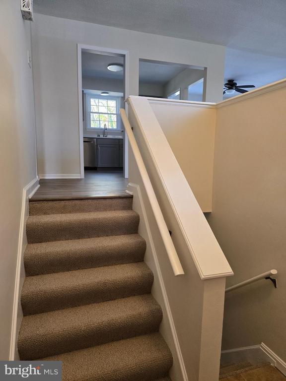 Building Photo - 341 S 26th St