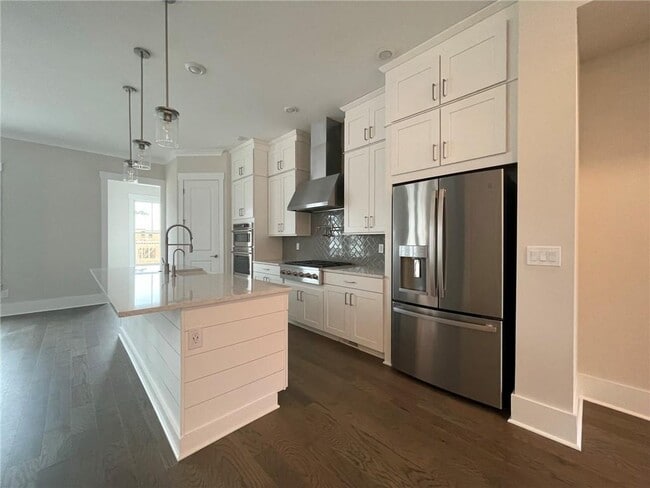 Building Photo - 892 Mayfield Rd