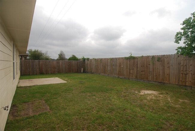 Building Photo - 2834 Lockeridge Pines Dr